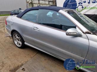 Mercedes CLK CLK AMG (R209), Cabrio, 2002 / 2010 5.4 55 AMG V8 24V picture 8