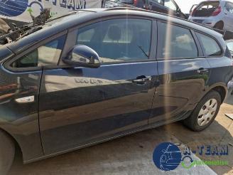 Opel Astra Astra J Sports Tourer (PD8/PE8/PF8), Combi, 2010 / 2015 1.4 Turbo 16V picture 5