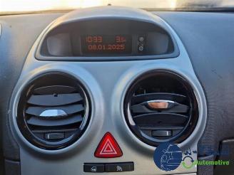 Opel Corsa Corsa D, Hatchback, 2006 / 2014 1.4 16V Twinport picture 24