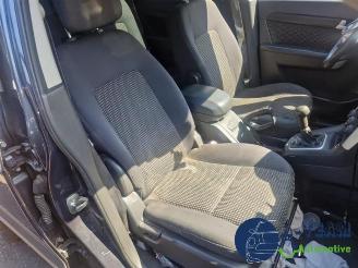 Chevrolet Captiva Captiva (C100), SUV, 2006 / 2011 2.4 16V 4x2 picture 22