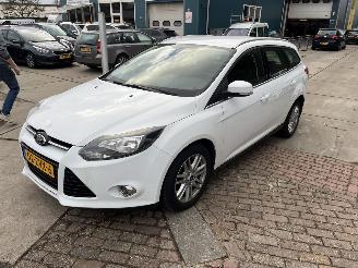  Ford Focus 1.0 ecoboost 2013/9