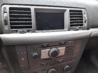 Opel Vectra Vectra C Caravan Combi 1.9 CDTI 120 (Z19DT(Euro 4)) [88kW]  (04-2004/0=
1-2009) picture 24