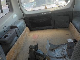 Mitsubishi Pajero Pajero/Shogun Canvas Top (V6/7) Terreinwagen 3.2 DI-D 16V (4M41) [118k=
W]  (10-2001/12-2006) picture 10