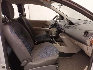 Renault Twingo Twingo II (CN) Hatchback 3-drs 1.2 (D7F-800(Euro 4)) [43kW]  (03-2007/=
09-2014) picture 9
