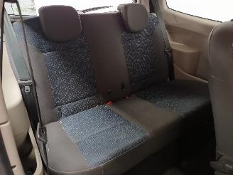 Renault Twingo Twingo II (CN) Hatchback 3-drs 1.2 (D7F-800(Euro 4)) [43kW]  (03-2007/=
09-2014) picture 10