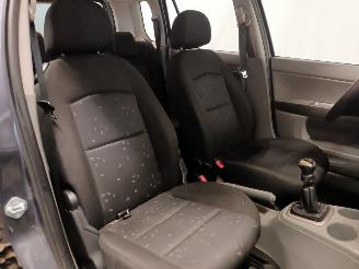 Mazda 2 2 (NB/NC/ND/NE) Hatchback 1.4 16V (FXJA) [58kW]  (04-2003/06-2007) picture 10