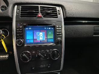 Mercedes B-klasse B (W245) Hatchback 2.0 B-200 16V Turbo (M266.980) [142kW]  (03-2005/11=
-2011) picture 19