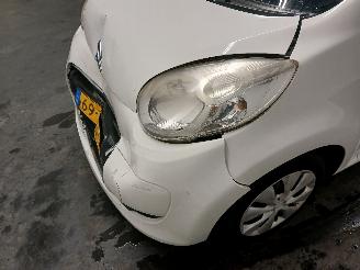 Citroën C1 C1 Hatchback 1.0 12V (1KR-FE(CFB)) [50kW]  (06-2005/09-2014) picture 17