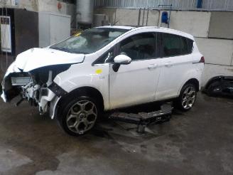 Uttjänta bilar auto Ford B-Max B-Max (JK8) MPV 1.0 EcoBoost 12V 100 (SFJA(Euro 5)) [74kW]  (10-2012/.=
=2E.) 2013/0