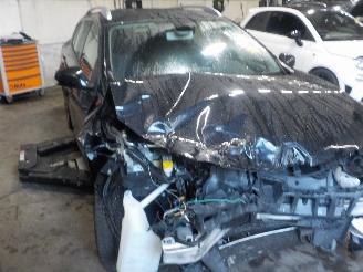 Renault Mégane Megane III Grandtour (KZ) Combi 5-drs 2.0 16V CVT (M4R-F713) [103kW]  =
(05-2009/02-2016) picture 2