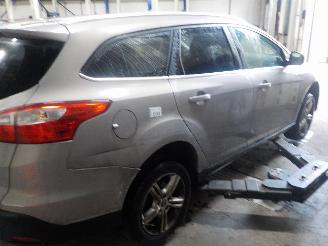 Ford Focus Focus 3 Wagon Combi 1.6 TDCi ECOnetic (NGDB) [77kW]  (05-2012/05-2018)= picture 3