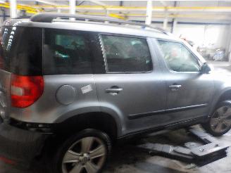 Skoda Yeti Yeti (5LAC) SUV 1.2 TSI 16V (CBZB) [77kW]  (09-2009/05-2015) picture 3