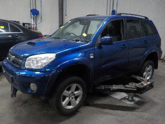 Salvage car Toyota Rav-4 RAV4 (A2) Terreinwagen 2.0 D-4D 16V 4x4 (1CD-FTV) [85kW]  (05-2001/11-=
2005) 2005