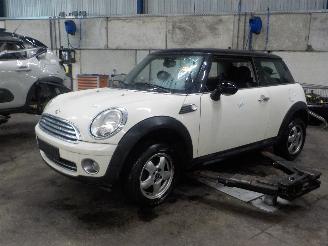 Mini Mini Mini (R56) Hatchback 1.6 16V Cooper (N12-B16A) [88kW]  (10-2006/02-201=
2) picture 1
