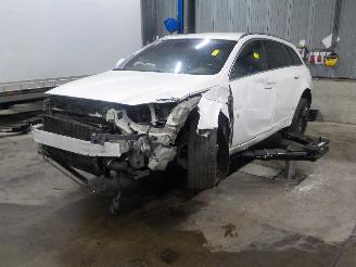 Vrakbiler auto Opel Insignia Insignia Sports Tourer Combi 2.8 V6 Turbo 24V 4x4 OPC (B28NER) [239kW]=
  (07-2009/03-2017) 2010/4
