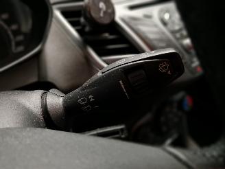 Ford Fiesta Fiesta 6 (JA8) Hatchback 1.0 SCI 12V 80 (P4JC) [59kW]  (10-2012/06-201=
7) picture 15