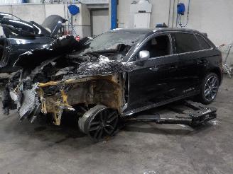 Uttjänta bilar auto Audi S3 S3 Sportback (8VA/8VF) Hatchback 5-drs 2.0 T FSI 16V (CJXC) [221kW]  (=
11-2012/10-2020) 2014/0