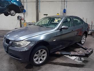 rozbiórka samochody osobowe BMW 3-serie 3 serie (E90) Sedan 318i 16V (N46-B20B) [95kW]  (09-2005/03-2007) 2007