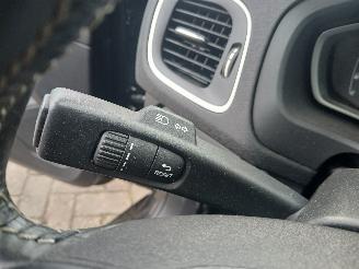 Volvo V-40 V40 (MV) Hatchback 5-drs 2.0 D2 16V (D4204T8(Euro 6b)) [88kW]  (02-201=
5/08-2019) picture 15