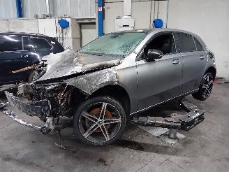 demontáž osobní automobily Mercedes A-klasse A (177.0) Hatchback 1.3 A-200 Turbo 16V (M282.914) [120kW]  (03-2018/1=
2-2026) 2018