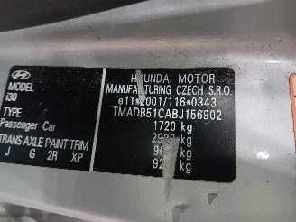 Hyundai I-30 i30 (FD) Hatchback 1.4 CVVT 16V (G4FA) [80kW]  (10-2007/11-2011) picture 6