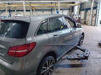 Mercedes B-klasse B (W246) Hatchback 1.6 B-200 BlueEFFICIENCY Turbo 16V (M270.910) [115k=
W]  (11-2011/12-2018) picture 3