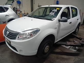 Vrakbiler auto Dacia Sandero Sandero I (BS) Hatchback 1.2 16V (D4F-732(D4F-F7)) [55kW]  (11-2008/12=
-2012) 2011/0
