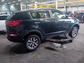Kia Sportage Sportage (SL) Terreinwagen 1.7 CRDi 16V 4x2 (D4FD) [85kW]  (12-2010/02=
-2016) picture 3