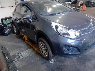 Kia Rio Rio III (UB) Hatchback 1.1 CRDi VGT 12V (D3FA) [55kW]  (09-2011/12-201=
7) picture 2