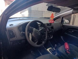 Kia Rio Rio III (UB) Hatchback 1.1 CRDi VGT 12V (D3FA) [55kW]  (09-2011/12-201=
7) picture 5