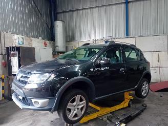 skadebil auto Dacia Sandero Sandero II Hatchback 0.9 TCE 12V (H4B-411) [66kW]  (10-2012/...) 2014/8