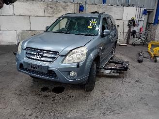 Vrakbiler auto Honda Cr-v CR-V (RD5/6/7/8) SUV 2.0i 16V VTEC (K20A4) [110kW]  (09-2001/03-2007) 2005/0