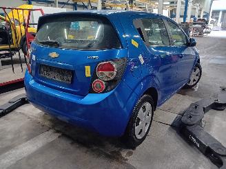 Chevrolet Aveo Aveo (300) Hatchback 1.4 16V (LDD) [74kW]  (03-2011/12-2015) picture 3