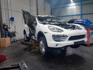 Porsche Cayenne Cayenne II (92A) SUV 3.0 D V6 24V (MCR.CA(Euro 5)) [180kW]  (06-2011/0=
5-2018) picture 2