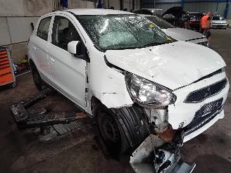 Mitsubishi Space-star Space Star (A0) Hatchback 1.0 12V (3A90(Euro 5)) [52kW]  (05-2012/...)= picture 2