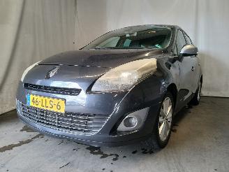 Auto incidentate Renault Scenic Grand Scénic III (JZ) MPV 1.4 16V TCe 130 (H4J-700(H4J-A7)) [96kW]  =
(02-2009/12-2016) 2010/9