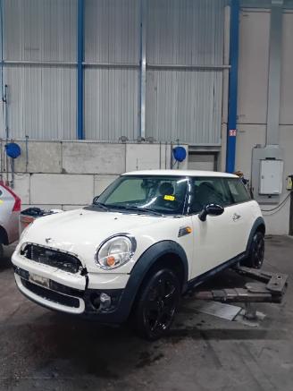 Coche siniestrado Mini Mini Mini (R56) Hatchback 1.4 16V One (N12-B14A) [70kW]  (11-2006/03-2010) 2008