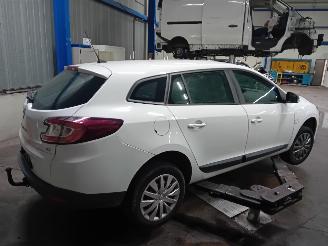 Renault Mégane Megane III Grandtour (KZ) Combi 5-drs 1.5 dCi 110 (K9K-J836) [81kW]  (=
02-2009/04-2016) picture 3