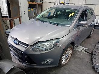 skadebil auto Ford Focus Focus 3 Wagon Combi 1.0 Ti-VCT EcoBoost 12V 125 (M1DA(Euro 5)) [92kW] =
 (02-2012/05-2018) 2013/5