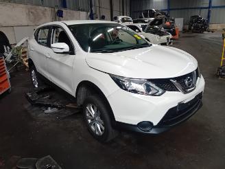 Nissan Qashqai Qashqai (J11) SUV 1.2 DIG-T 16V (HRA2DDT) [85kW]  (11-2013/...) picture 2