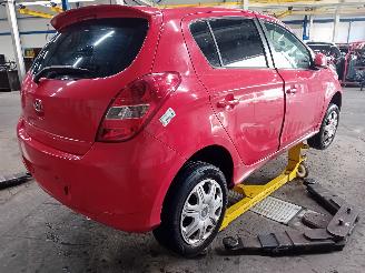 Hyundai I-20 i20 Hatchback 1.2i 16V (G4LA) [57kW]  (09-2008/12-2012) picture 3