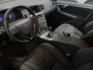 Volvo V-60 V60 I (FW/GW) Combi 1.6 T3 16V (B4164T3(Euro 5)) [110kW]  (09-2010/12-=
2015) picture 12