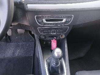 Renault Mégane Megane III Coupe (DZ) Hatchback 3-drs 1.4 16V TCe 130 (H4J-700(H4J-A7)=
) [96kW]  (04-2009/02-2016) picture 17