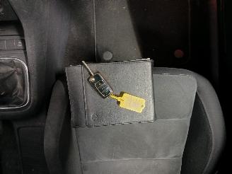 Volkswagen Golf Golf VI (5K1) Hatchback 1.2 TSI BlueMotion (CBZB) [77kW]  (11-2008/11-=
2012) picture 19