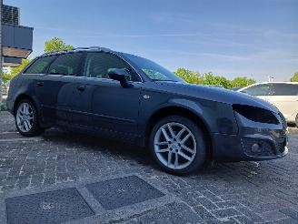 Seat Exeo Exeo ST (3R5) Combi 2.0 TDI 16V (CAGA) [105kW]  (05-2009/05-2013) picture 6