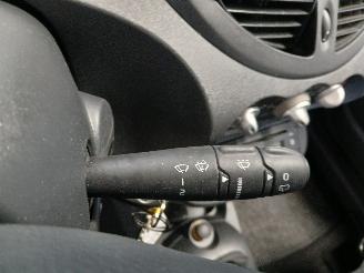 Renault Twingo Twingo II (CN) Hatchback 3-drs 1.2 (D7F-800(Euro 4)) [43kW]  (03-2007/=
09-2014) picture 14