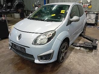 Vrakbiler auto Renault Twingo Twingo II (CN) Hatchback 3-drs 1.6 16V RS (K4M-854(K4M-N8)) [98kW]  (0=
5-2008/09-2014) 2009/4
