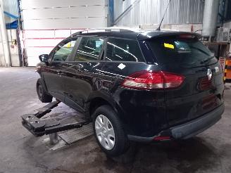 Renault Clio Clio IV Estate/Grandtour (7R) Combi 5-drs 1.5 Energy dCi 90 FAP (K9K-6=
08(K9K-B6)) [66kW]  (11-2012/08-2021) picture 4