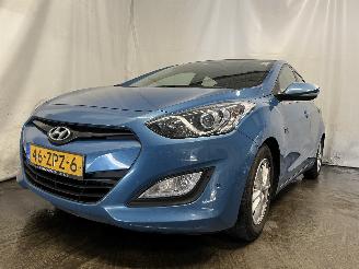 Avarii autoturisme Hyundai I-30 i30 (GDHB5) Hatchback 1.6 GDI Blue 16V (G4FD(Euro 4)) [99kW]  (12-2011=
/12-2016) 2013/2