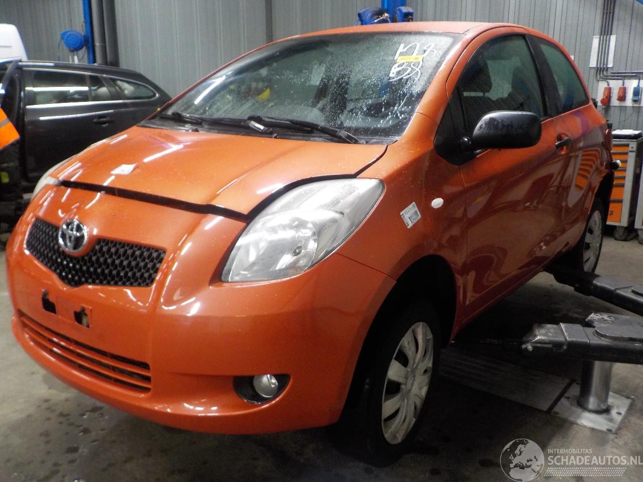 Toyota Yaris Yaris II (P9) Hatchback 1.3 16V VVT-i (2SZFE) [64kW]  (08-2005/11-2010=
)